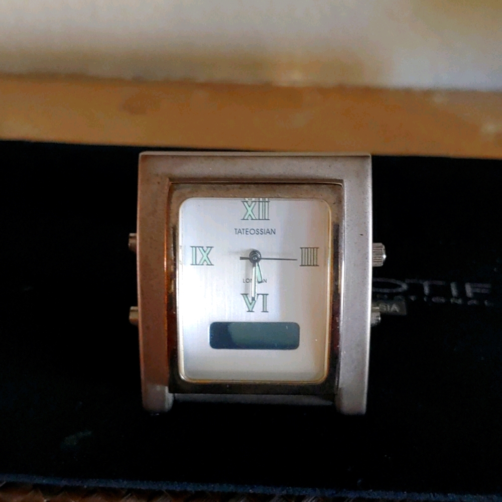 Vintige orbit tateosian watch